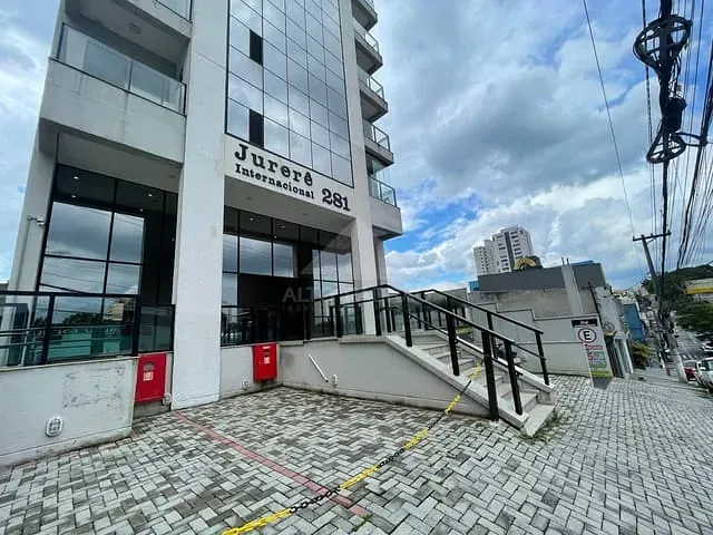 Sala com 36m², para alugar, no bairro Vila Bocaina em Mauá
