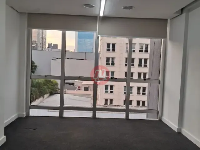 Conjunto comercial com 344m², para alugar, no bairro Bela Vista em Porto Alegre