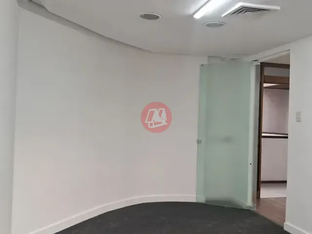 Conjunto comercial com 344m², para alugar, no bairro Bela Vista em Porto Alegre