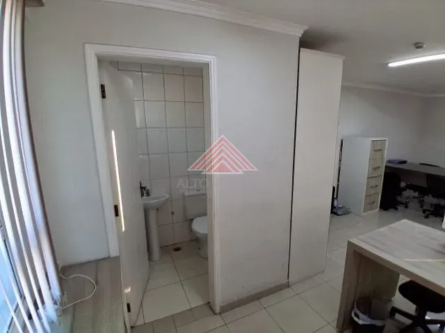 Sala para alugar, no bairro Vila Bocaina em Mauá