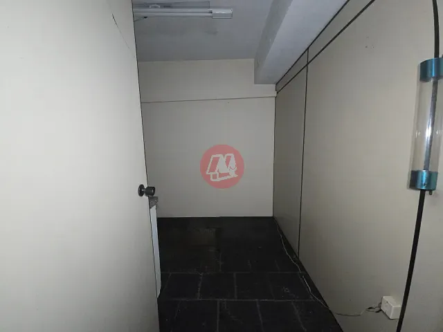 Sala para alugar, no bairro Petrópolis em Porto Alegre