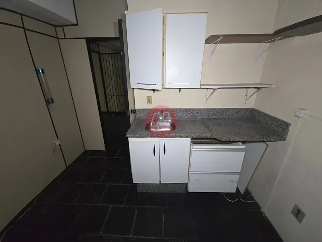 Sala para alugar, no bairro Petrópolis em Porto Alegre