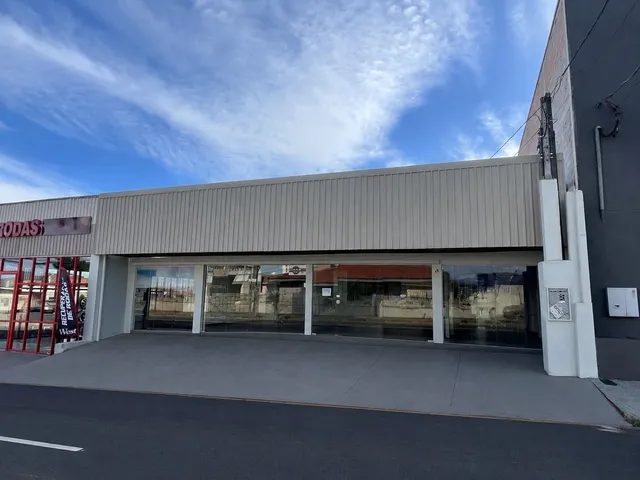 Locação - Sala Comercial, 180 m², 4 salas, 1 banheiro, Energia Solar, Próx. à Avenida Ernesto Vilela - Nova Rússia, Ponta Grossa.