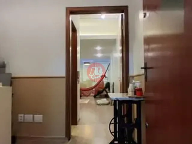 Sala à venda, no bairro Rio Branco em Porto Alegre