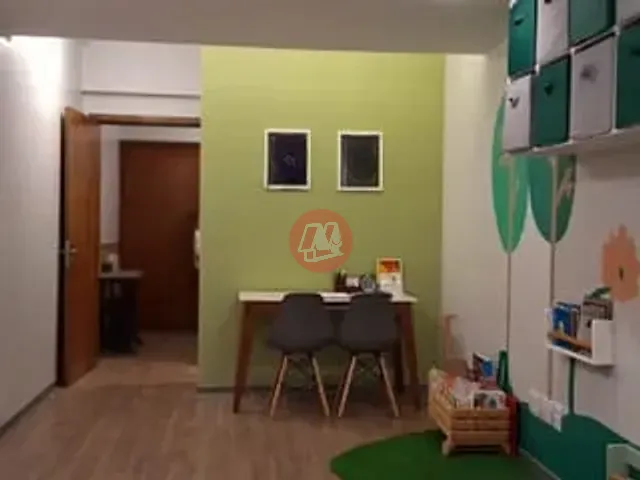 Sala à venda, no bairro Rio Branco em Porto Alegre