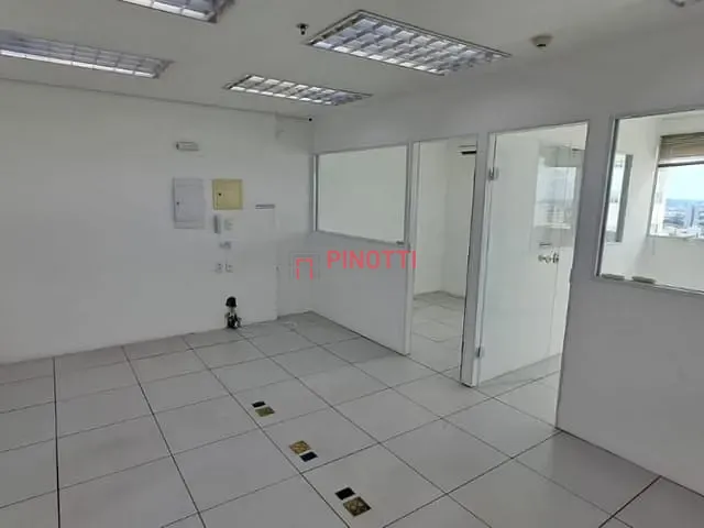 Sala para alugar, no bairro Centro em São Bernardo do Campo