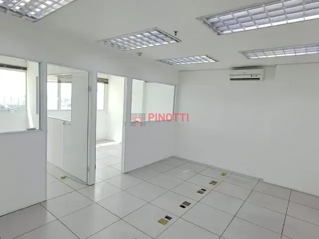 Sala para alugar, no bairro Centro em São Bernardo do Campo
