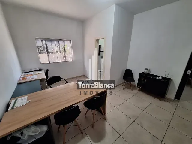 Sala com 24m², para alugar, no bairro Contorno em Ponta Grossa