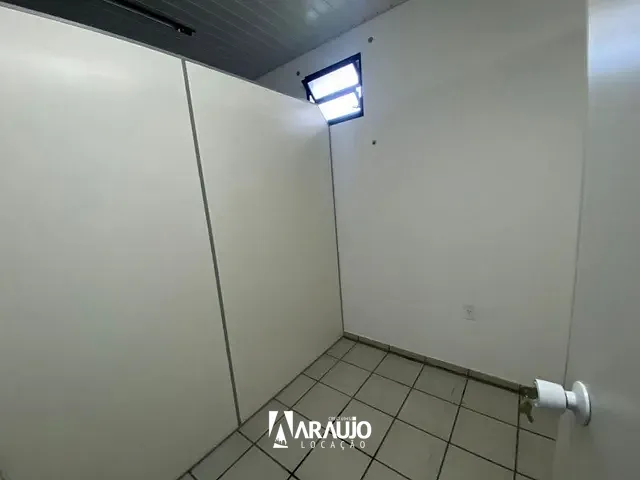 Sala para alugar, no bairro Centro em Itajaí