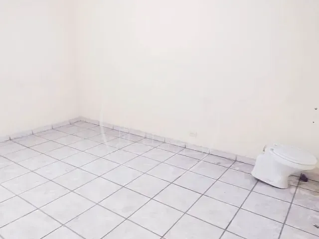 Sala para alugar, no bairro Parque Alto do Rio Bonito em São Paulo