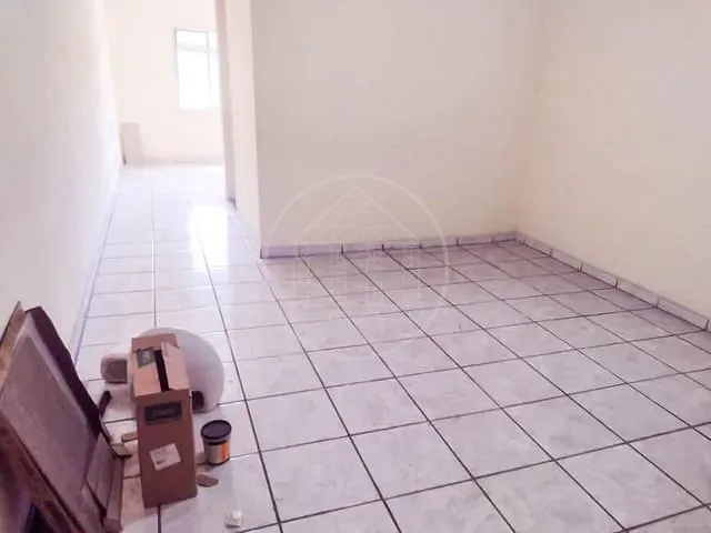 Sala para alugar, no bairro Parque Alto do Rio Bonito em São Paulo
