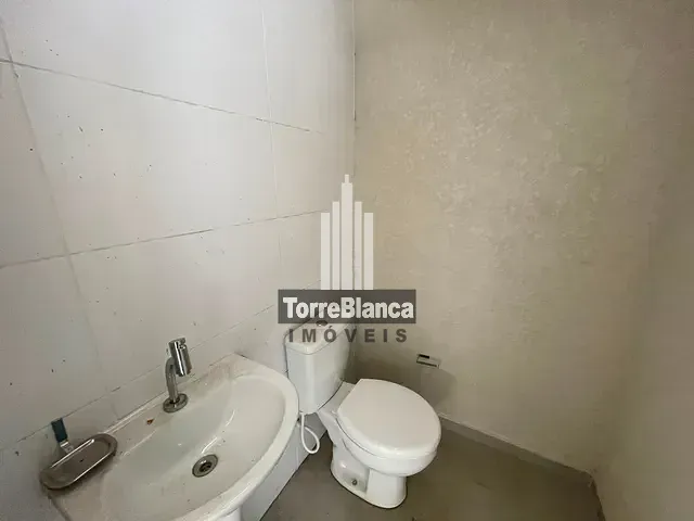 Sala com 81m², para alugar, no bairro Centro em Ponta Grossa