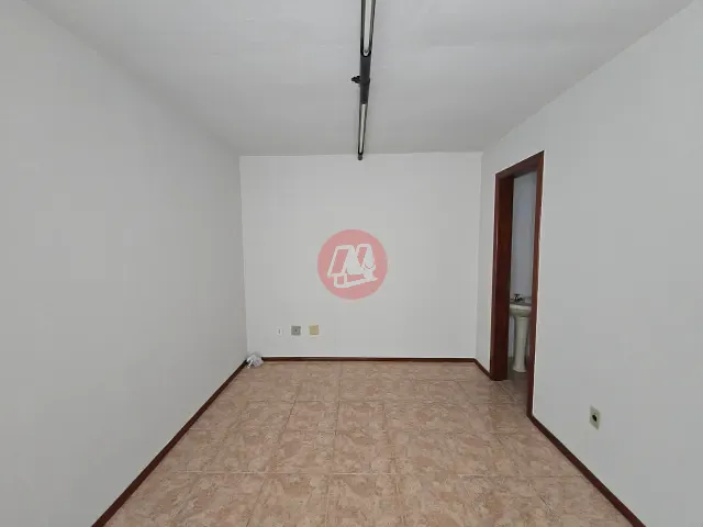 Sala para alugar, no bairro Jardim Botânico em Porto Alegre