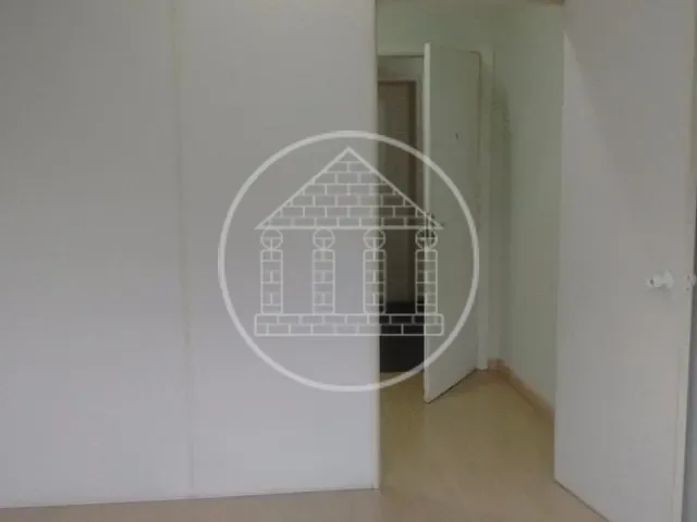 Sala com 40m², para alugar, no bairro Cidade Dutra em São Paulo