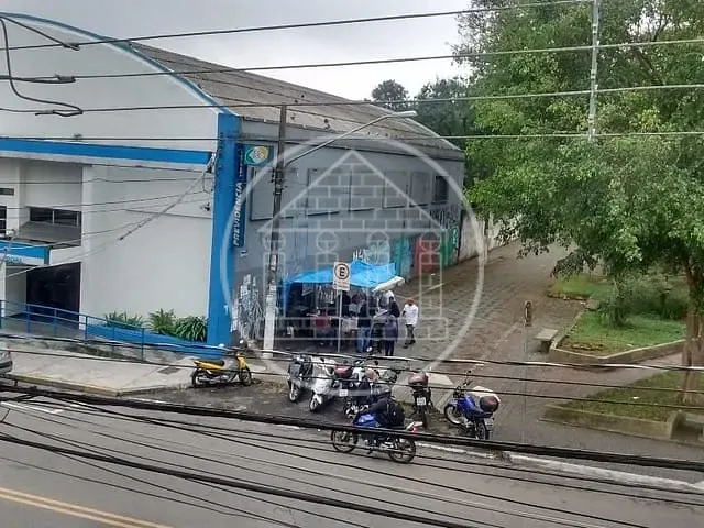 Sala com 40m², para alugar, no bairro Cidade Dutra em São Paulo
