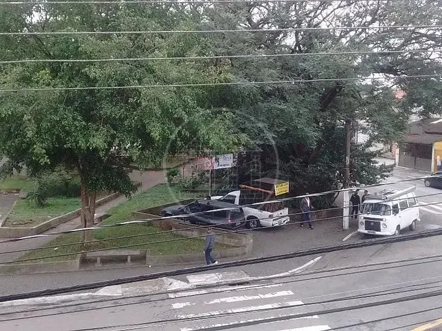 Sala com 40m², para alugar, no bairro Cidade Dutra em São Paulo