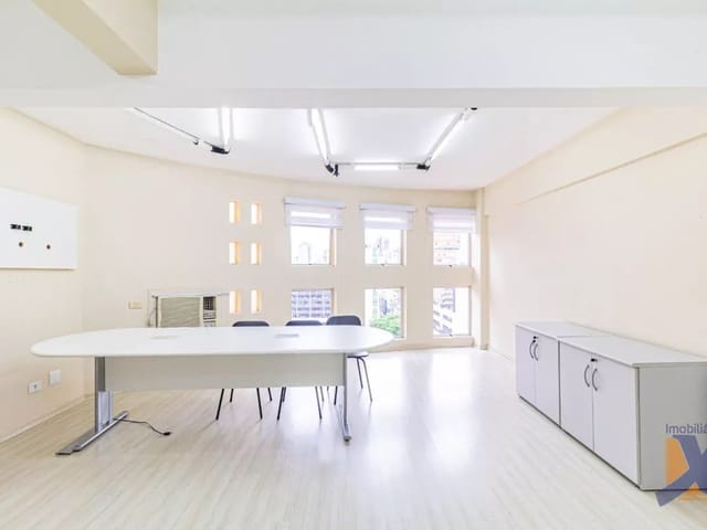 Sala para alugar, no bairro Centro em Curitiba