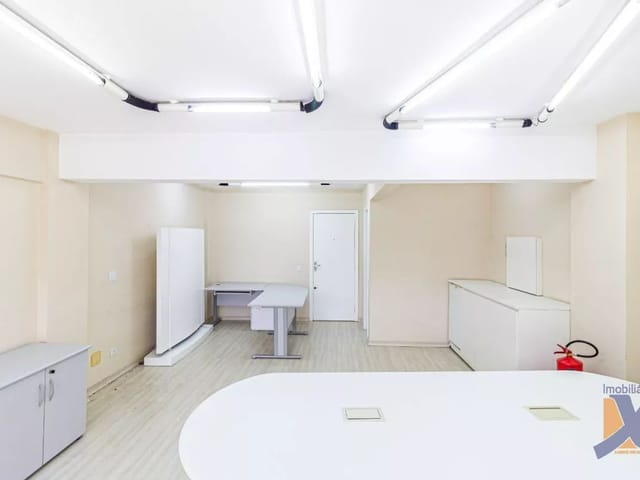 Sala para alugar, no bairro Centro em Curitiba