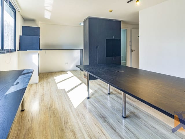 Sala para alugar, no bairro Água Verde em Curitiba