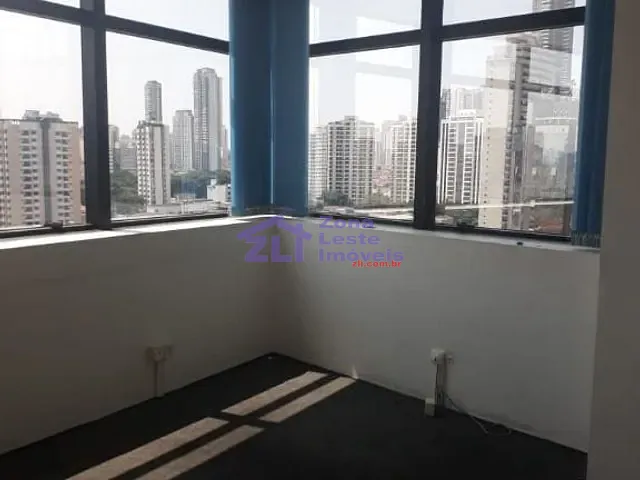 Sala com 61m², para alugar, no bairro Vila Gomes Cardim em São Paulo