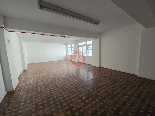 Sala para alugar, no bairro Centro Histórico em Porto Alegre