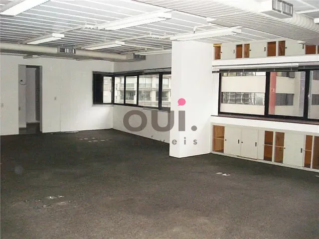 Sala para alugar, no bairro Cidade Monções em São Paulo