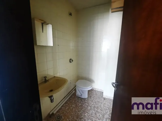 Sala com 40m², para alugar, no bairro Centro em Curitiba