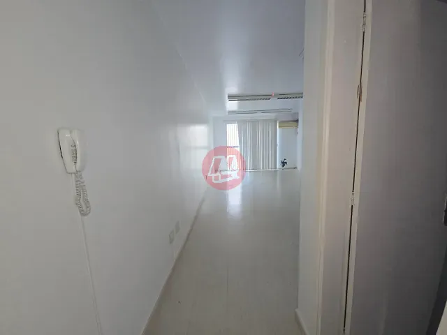 Sala com 54m², para alugar, no bairro Azenha em Porto Alegre