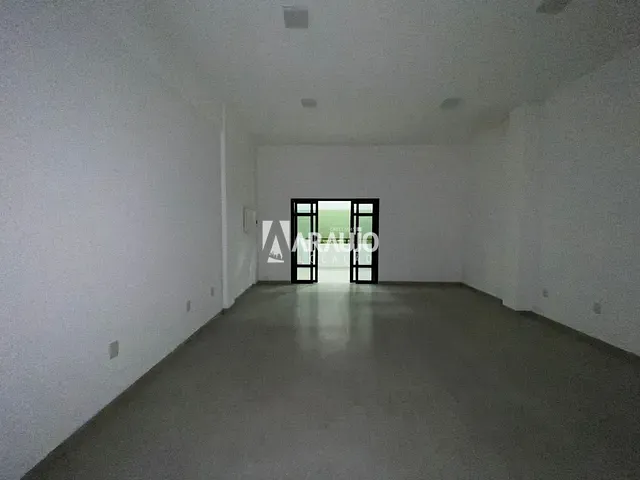 Sala para alugar, no bairro Centro em Itajaí
