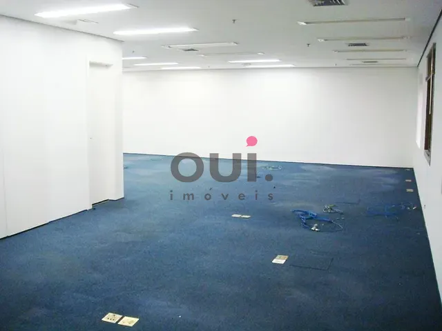 Sala para alugar, no bairro Itaim Bibi em São Paulo