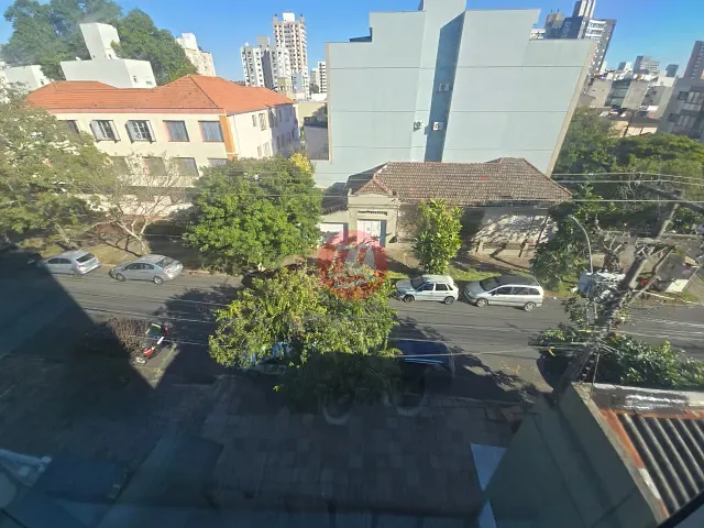 Sala com 54m², para alugar, no bairro Azenha em Porto Alegre