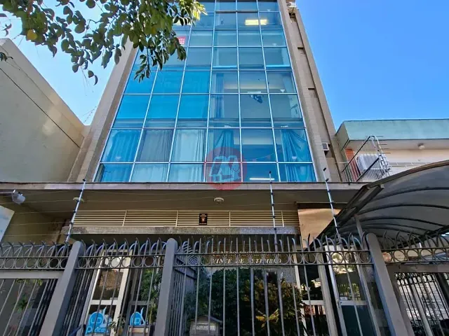 Sala com 54m², para alugar, no bairro Azenha em Porto Alegre
