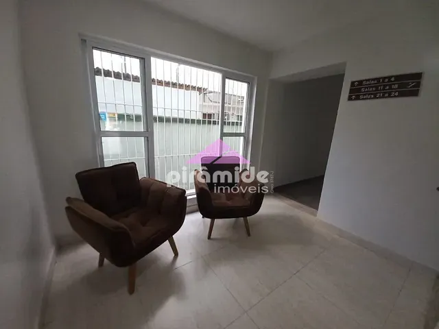 Sala com 42m², à venda, no bairro Centro em São José dos Campos