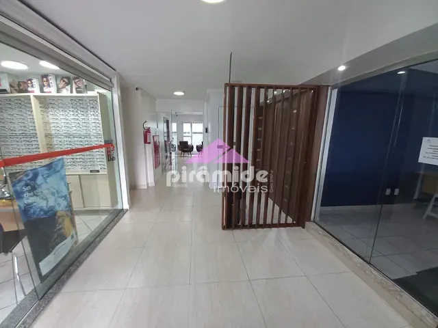 Sala com 42m², à venda, no bairro Centro em São José dos Campos