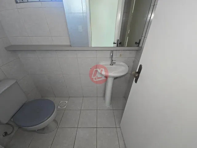 Sala com 53m², para alugar, no bairro Azenha em Porto Alegre