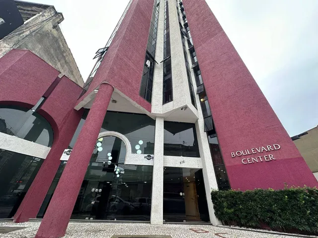 Locação - Sala Comercial Semimobiliada, 62 m², 1 banheiro, Edifício Boulevard Center - Centro, Ponta Grossa.