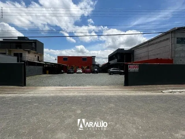 Terreno com 750m², para alugar, no bairro Salseiros em Itajaí
