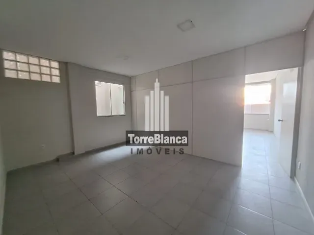Sala com 94m², para alugar, no bairro Centro em Ponta Grossa
