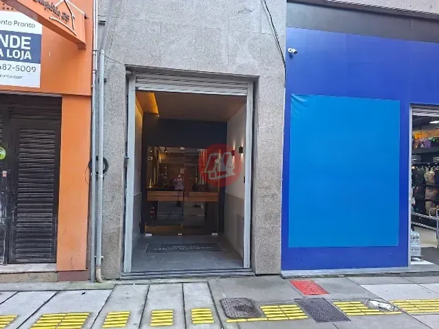 Sala à venda, no bairro Centro Histórico em Porto Alegre