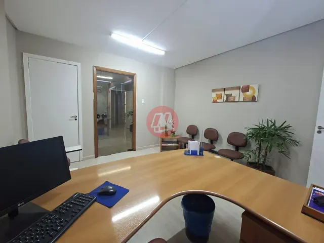 Sala à venda, no bairro Centro Histórico em Porto Alegre