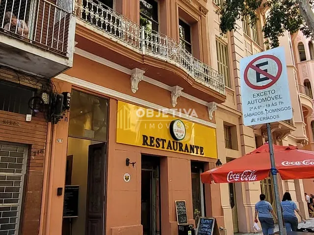 Sala com 45m², à venda ou para alugar, no bairro Centro Histórico em Porto Alegre