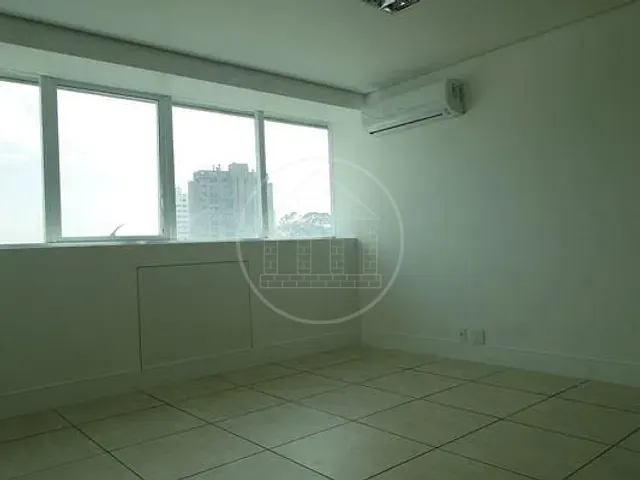 Sala com 44m², à venda, no bairro Morumbi em São Paulo
