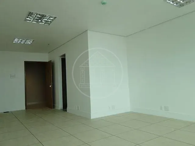Sala com 44m², à venda, no bairro Morumbi em São Paulo