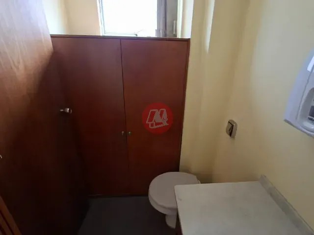 Sala para alugar, no bairro Higienópolis em Porto Alegre
