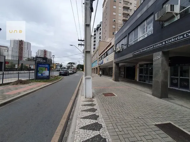 Sala à venda, no bairro Portão em Curitiba