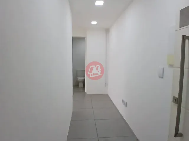 Sala com 144m², para alugar, no bairro Três Figueiras em Porto Alegre