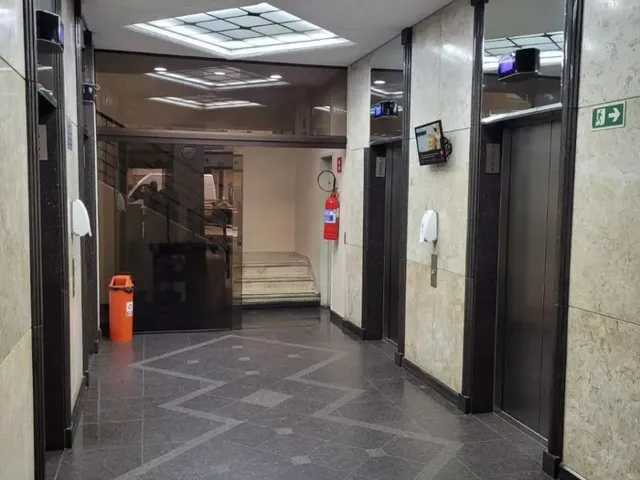 Sala para alugar, no bairro Centro em Curitiba