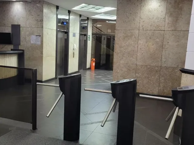 Sala para alugar, no bairro Centro em Curitiba
