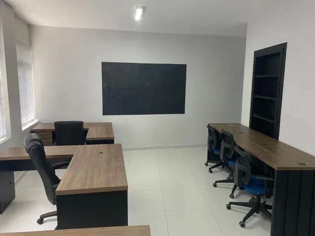 Sala à venda, no bairro Centro em Curitiba
