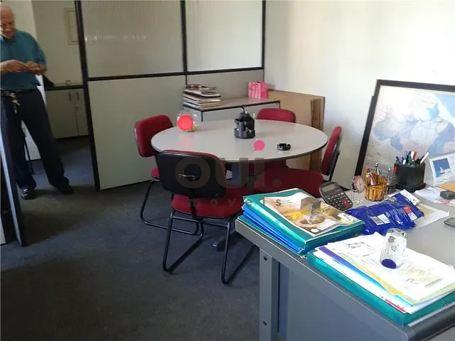 Sala à venda, no bairro Itaim Bibi em São Paulo